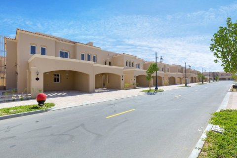 Townhouse de 2 dormitorios en Bella Casa, UAE No. 142920 21