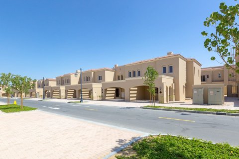 Townhouse de 2 dormitorios en Bella Casa, UAE No. 142920 27