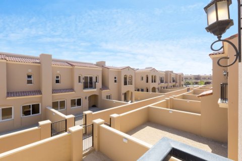 Townhouse de 2 dormitorios en Bella Casa, UAE No. 142920 15