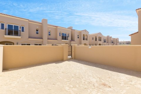 Townhouse de 2 dormitorios en Bella Casa, UAE No. 142920 26