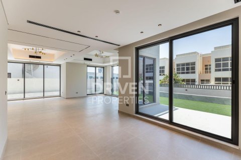5 bedrooms Villa in Al Furjan, UAE No. 193844 27