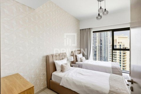 3 bedrooms Apartment in Burj Royale, UAE No. 193841 7