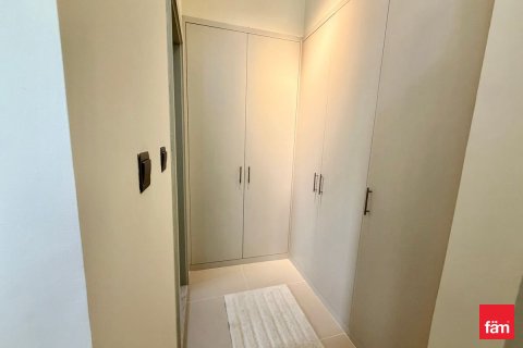 5 bedrooms Villa in Dubai, UAE No. 161336 5