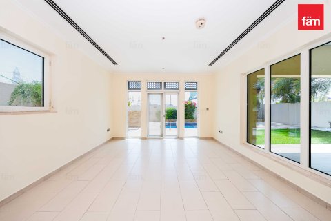 Villa de 3 chambres à Jumeirah Park, UAE No. 161335 10