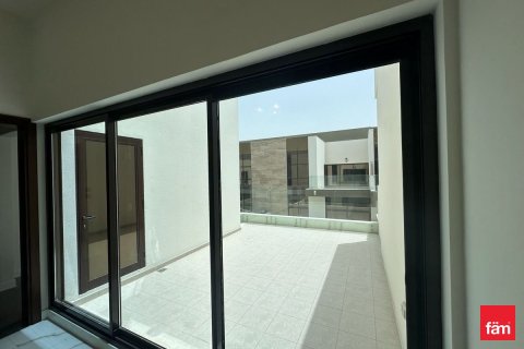 Villa de 4 dormitorios en Dubai, UAE No. 161339 13