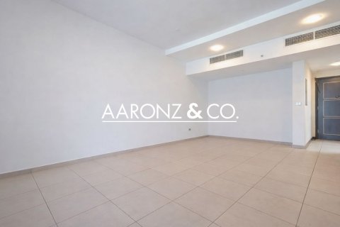 Apartment de 2 dormitorios en Jumeirah Lake Towers, UAE No. 141064 3