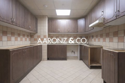 Apartment de 2 dormitorios en Jumeirah Lake Towers, UAE No. 141064 9