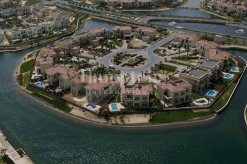 Villa de 5 dormitorios No. 118387 5