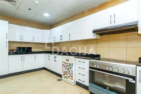 Apartment de 4 dormitorios en Marina Crown, UAE No. 164692 8