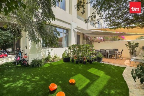 3 bedrooms Villa in Reem, UAE No. 147644 21