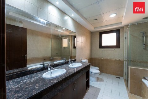 4 bedrooms Townhouse in Dubai, UAE No. 143455 19