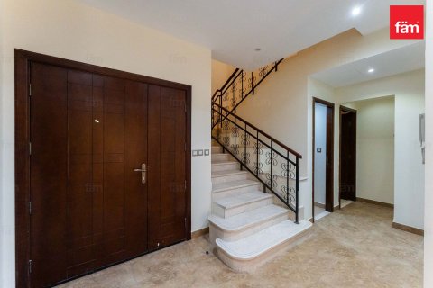4 bedrooms Townhouse in Dubai, UAE No. 143455 10