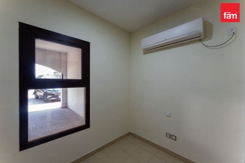 4 bedrooms Townhouse in Dubai, UAE No. 143455 4