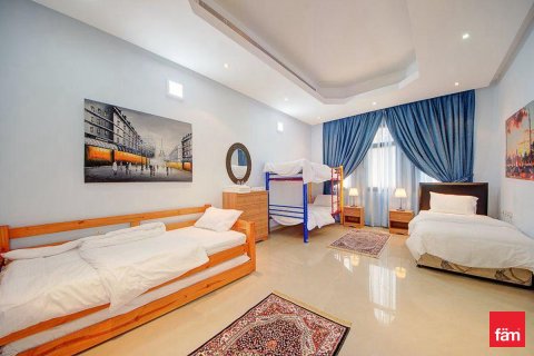 8 bedrooms Villa in Dubai, UAE No. 143454 7