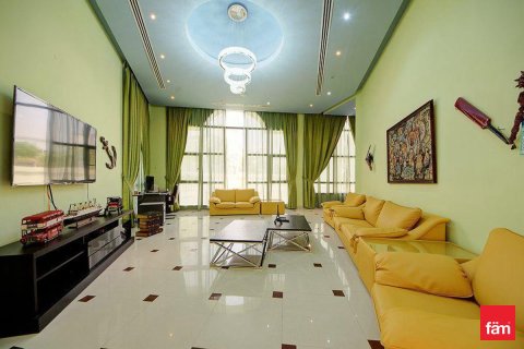 8 bedrooms Villa in Dubai, UAE No. 143454 12