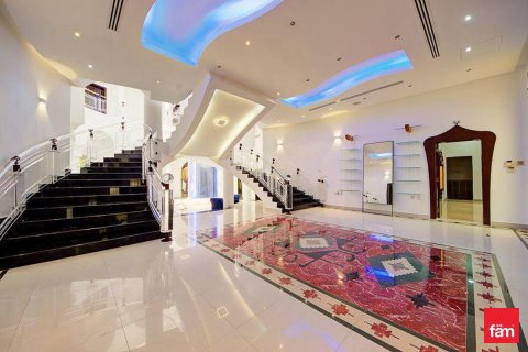 8 bedrooms Villa in Dubai, UAE No. 143454 3