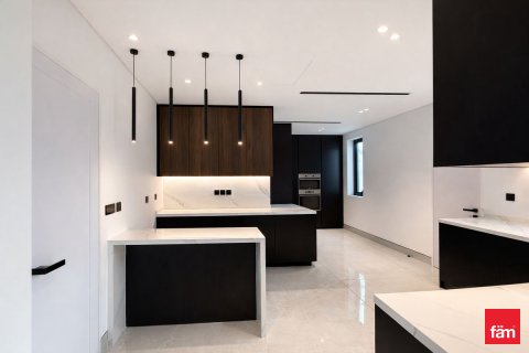 Villa de 5 dormitorios en Jumeirah Park, UAE No. 149222 19