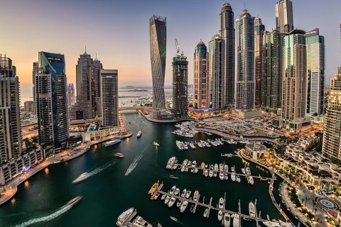 37161.22m² Building in Dubai Marina, UAE No. 200101 3