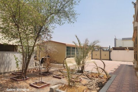 2 bedrooms Villa in Ras Al Khaimah, UAE No. 184121 5