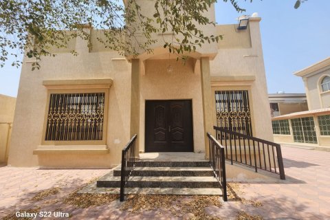 2 bedrooms Villa in Ras Al Khaimah, UAE No. 184121 4