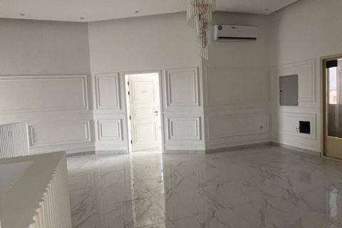 6 bedrooms Villa in Seih Al Uraibi, UAE No. 184120 10