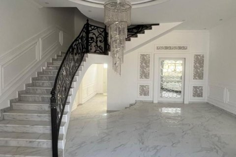 6 bedrooms Villa in Seih Al Uraibi, UAE No. 184120 3
