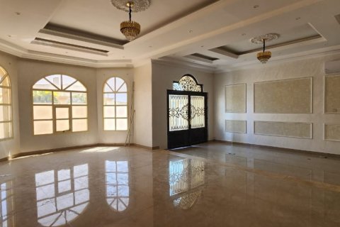 6 bedrooms Villa in Ras Al Khaimah, UAE No. 184122 7