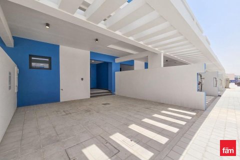 5 bedrooms Townhouse in Dubai, UAE No. 165482 4