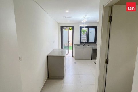 Villa de 2 chambres à Dubai, UAE No. 205143 3