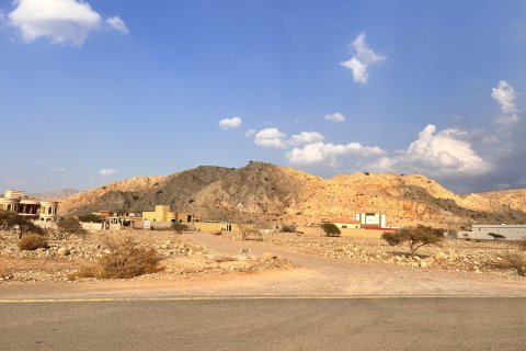 883مربع، قطعة أرض في Seih Al Harf, الإمارات العربية المتحدة رقم 172089 3