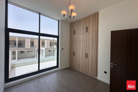 4 bedrooms Villa in Dubai, UAE No. 161340 5