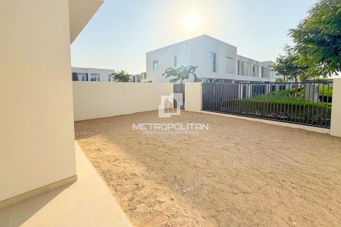 Townhouse de 3 dormitorios No. 128295 4