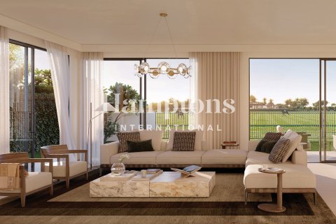 5 bedrooms Villa in Dubai, UAE No. 151365 5