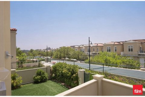 3 bedrooms Villa in Dubai, UAE No. 142506 10