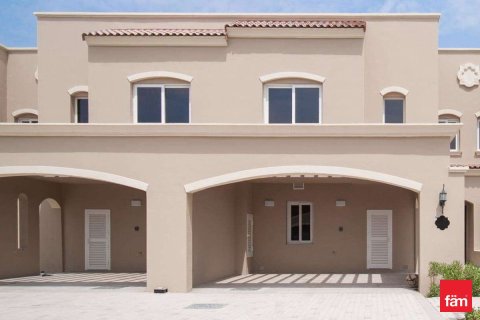 3 bedrooms Villa in Dubai, UAE No. 142506