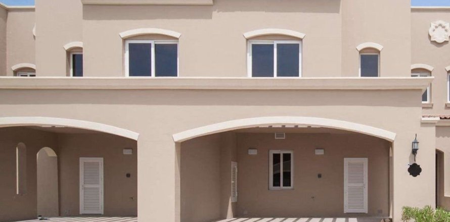 3 bedrooms Villa in Dubai, UAE No. 142506