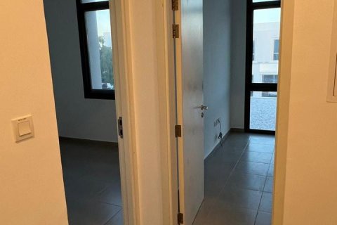 3 bedrooms Townhouse in Dubai, UAE No. 183379 7