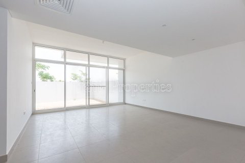 3 bedrooms Townhouse in Dubai, UAE No. 137155