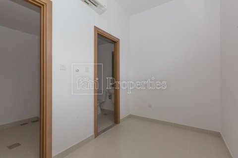 3 bedrooms Townhouse in Dubai, UAE No. 137155 8