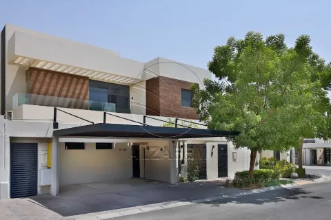 5 bedrooms Villa No. 127955 2