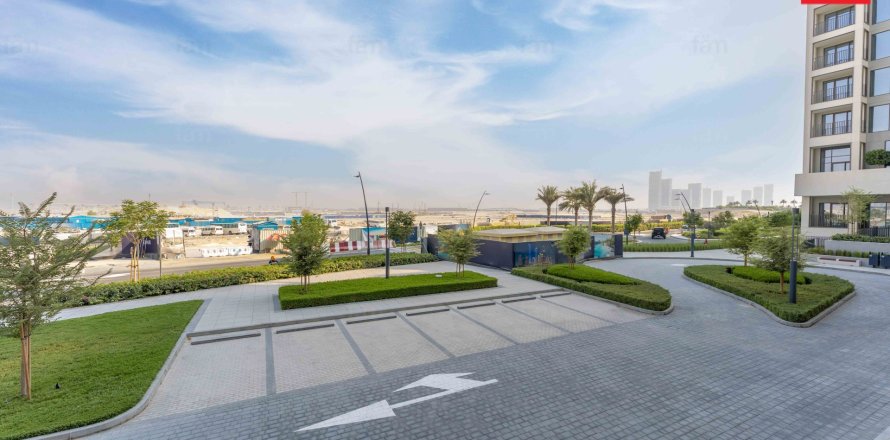 2 bedrooms Apartment in Dubai, UAE No. 188313
