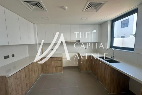 4 bedrooms Villa on the Yas Island, UAE No. 137052 7