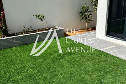 4 bedrooms Villa on the Yas Island, UAE No. 137052 25