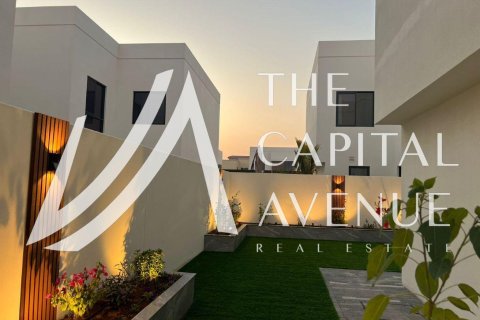 4 bedrooms Villa on the Yas Island, UAE No. 137052