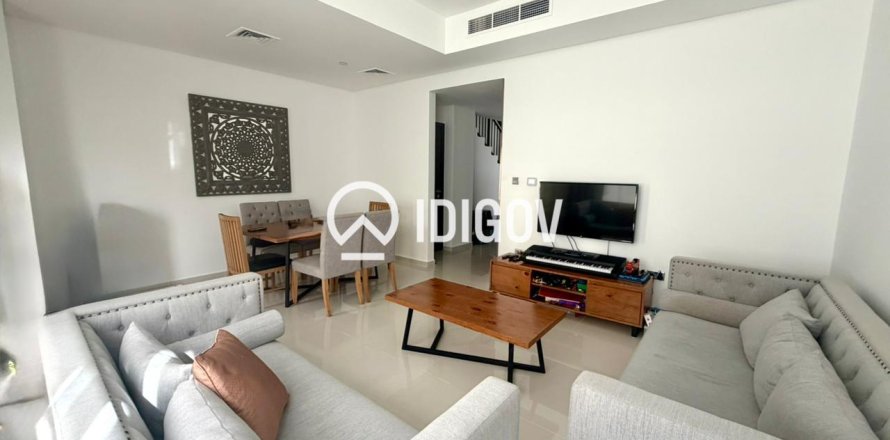 3 bedrooms Townhouse in Dubai, UAE No. 184496