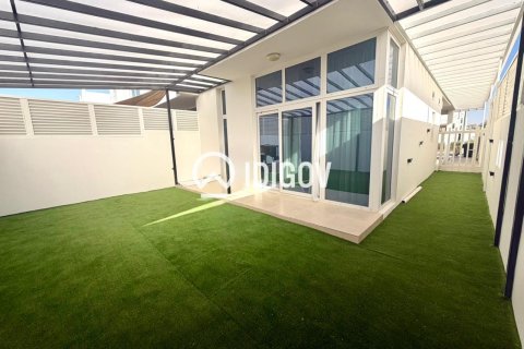 3 bedrooms Townhouse in Dubai, UAE No. 184496 8