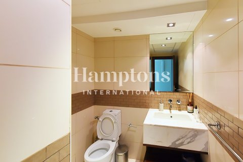 Квартира с 1 спальней в The Address Dubai Marina, ОАЭ №187299 9