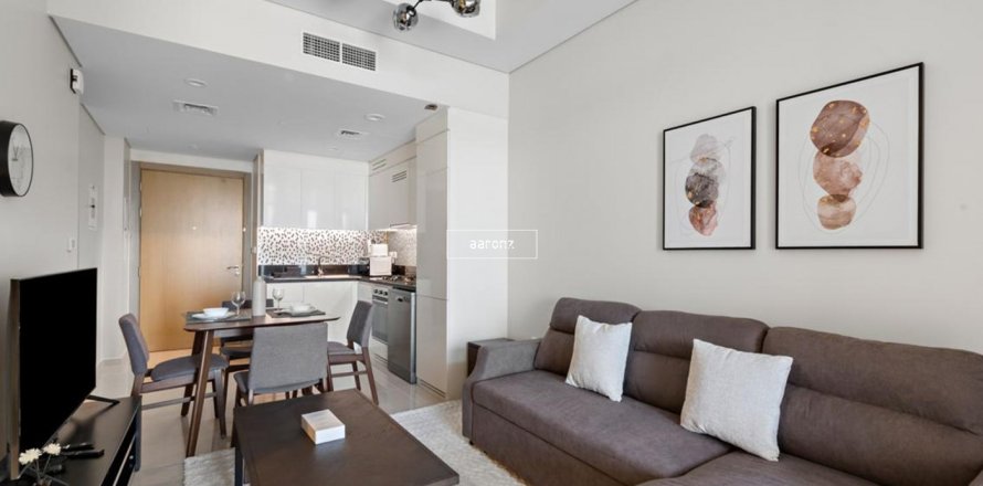 Apartment de 2 dormitorios en Business Bay, UAE No. 102365