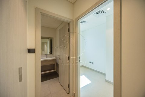 Villa de 4 dormitorios en  Yas Island, UAE No. 91184 3