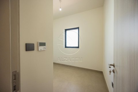 Villa de 4 dormitorios en  Yas Island, UAE No. 91184 10